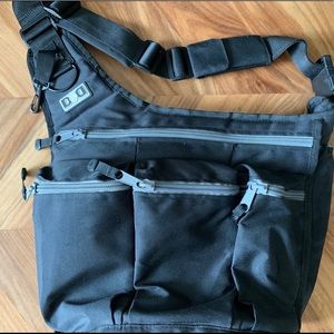 Diaper bag for dads(or mom!) - almost new